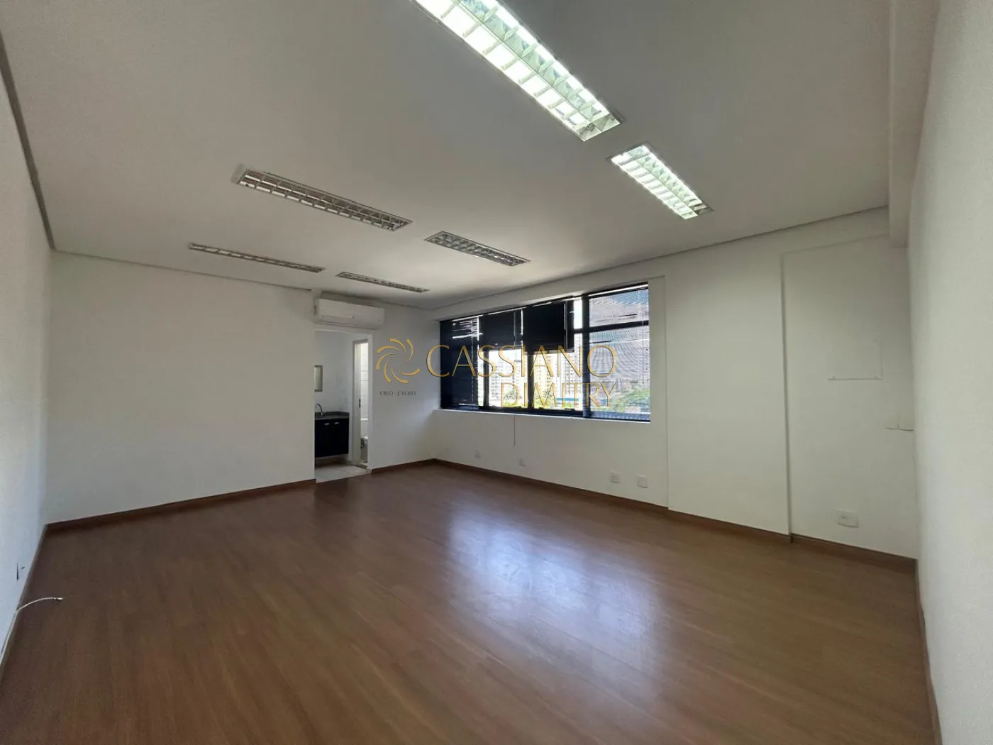 Alugar Comercial / Sala em São José dos Campos R$ 2.450,00 - Foto 3