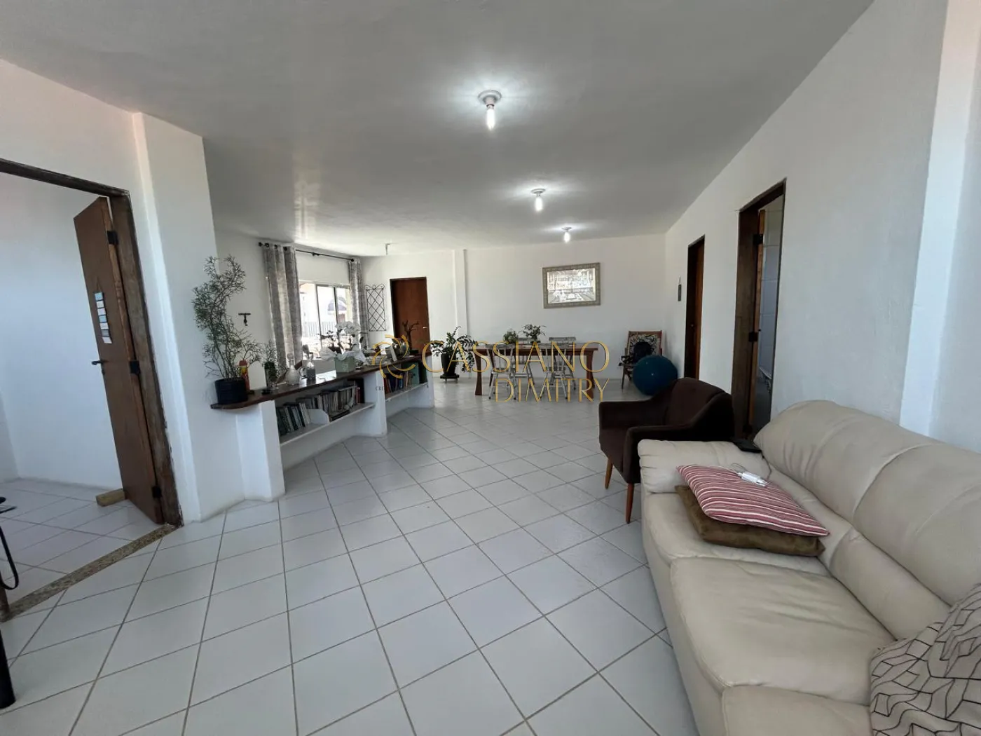 Comprar Casa / Sobrado em São José dos Campos R$ 1.180.000,00 - Foto 3