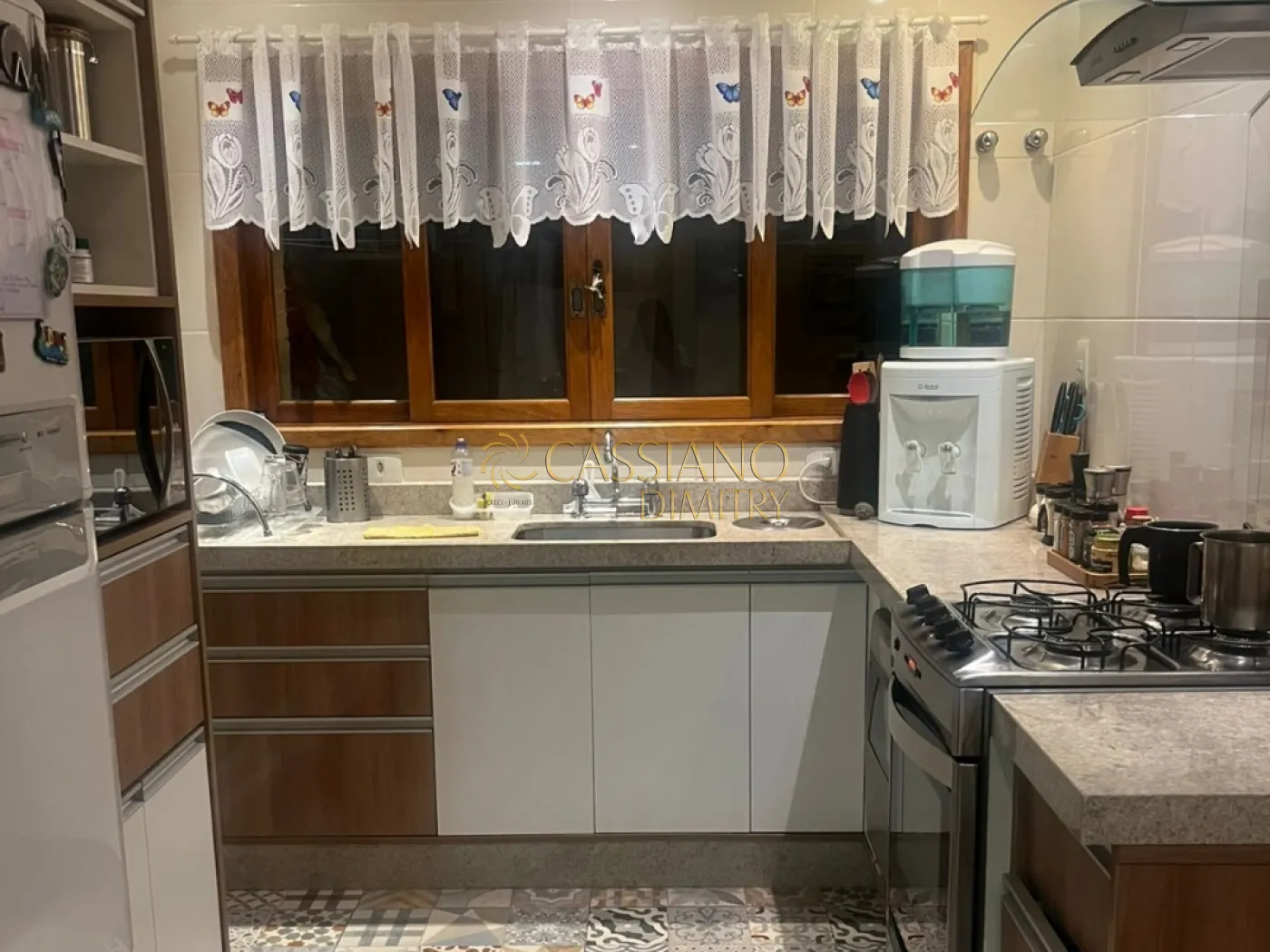 Comprar Casa / Padrão em São José dos Campos R$ 900.000,00 - Foto 3