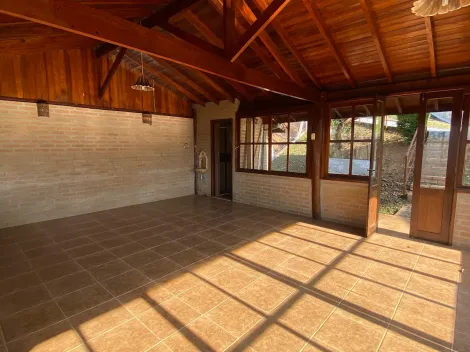 imagem 5 - Chácara à venda de 272m² | 03 dormitórios, sendo 01 suíte e 08 vagas de garagem | Condomínio Village Alpino - Freitas | São José dos Campos | imagem 5 - Chácara à venda de 272m² | 03 dormitórios, sendo 01 suíte e 08 vagas de garagem | Condomínio Village Alpino - Freitas | São José dos Campos |